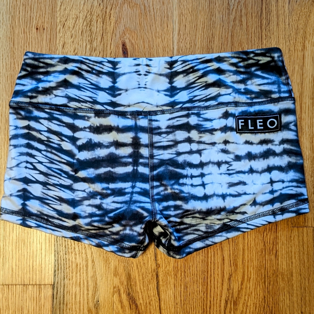 Fleo Wild Black Shorts Medium